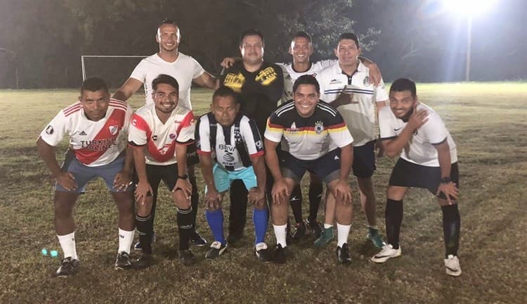Feria de goles e amistoso de la Liga Municipal de Boca