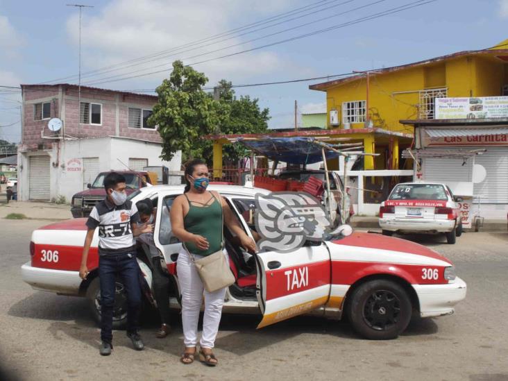 Taxistas podrían aumentar tarifa de 17 a 25 pesos en Agua Dulce