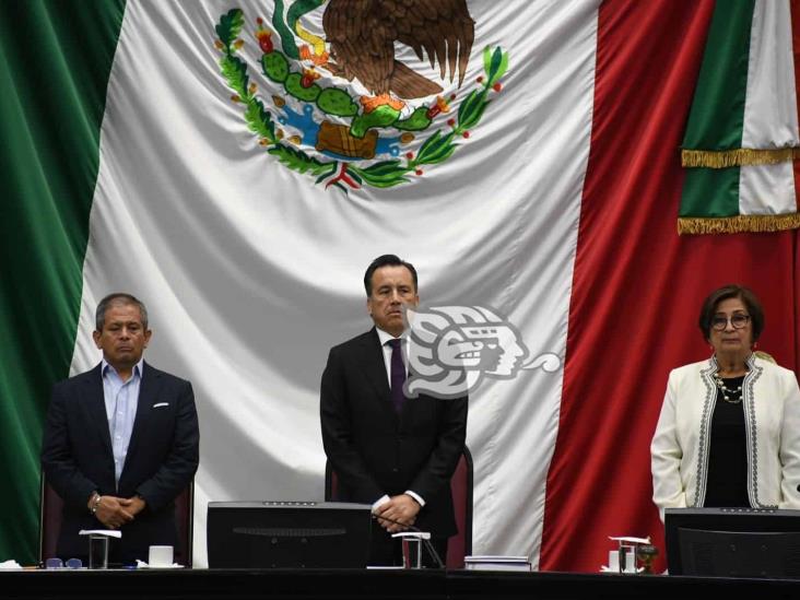 Congreso de Veracruz guarda minuto de silencio por Miguel Barbosa