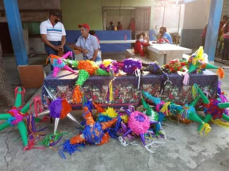 Realizan Festival Navideño en la primaria López Mateos de Cardel