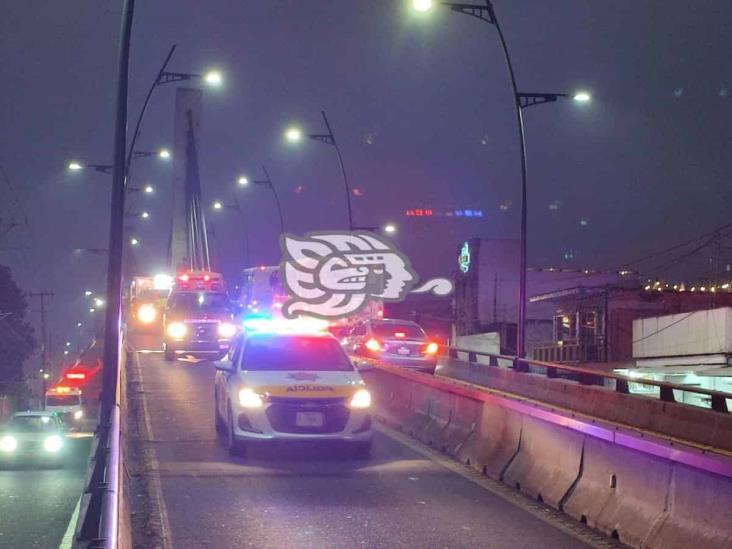 Carambola en puente atirantado de Orizaba provoca movilización policiaca
