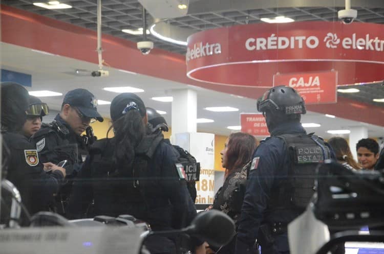 Se registra asalto violento en tienda departamental de Veracruz; se llevan casi 50 celulares(+Video)