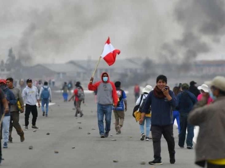 55 veracruzanos se encuentran varados en el aeropuerto de Perú tras crisis