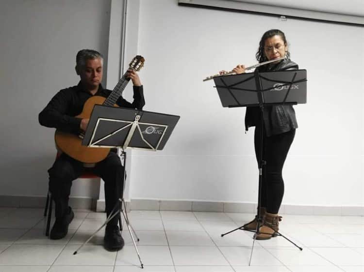 ¡Maestra de la música! Nicolasa Salas comparte su talento a través de la docencia