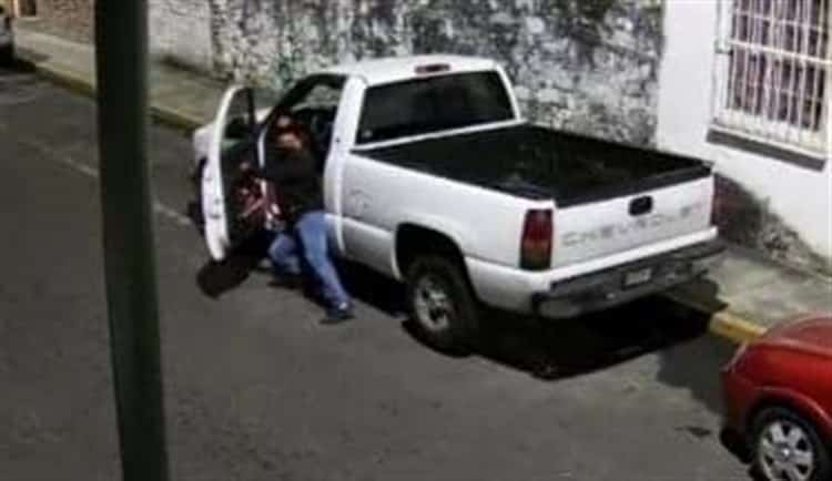 Roban camioneta en pleno centro de Orizaba (+Video)
