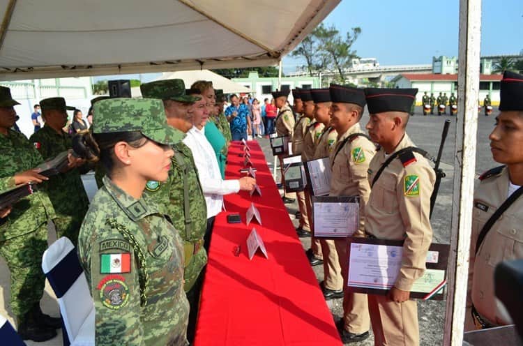 Se gradúan conscriptos; se integrarán a las filas del Ejército en Veracruz(+Video)