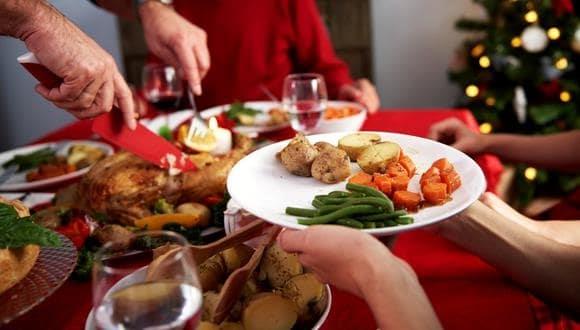 Llaman a personas con comorbilidades moderar alimentación y consumo de alcohol en fiestas navideñas
