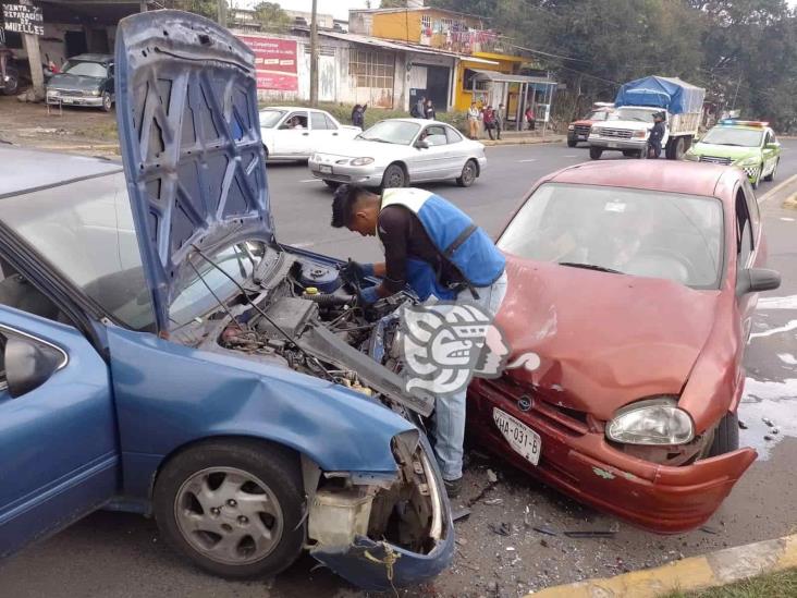 Fuerte choque en Banderilla; una mujer lesionada