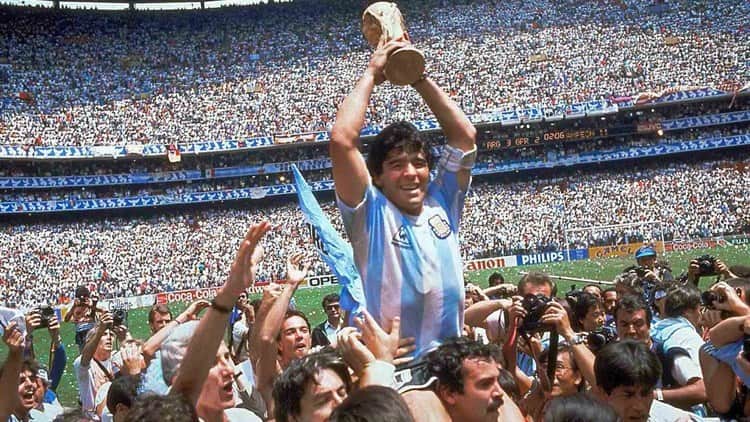 “Por el Che, por Maradona y por su pueblo”: AMLO va con Argentina en el Mundial (+Video)