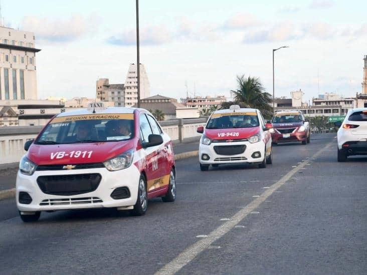 Taxistas de Veracruz terminarán diciembre con mucho trabajo; avanza la normalidad