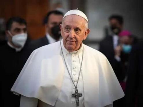 Papa Francisco regresa al hospital para someterse a exámenes médicos