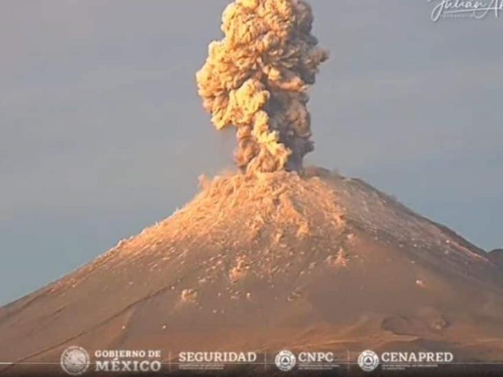 Impresionante explosión de volcán Popocatépetl (+video)