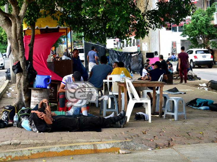 Migrantes están decidiendo quedarse a trabajar en Coatzacoalcos