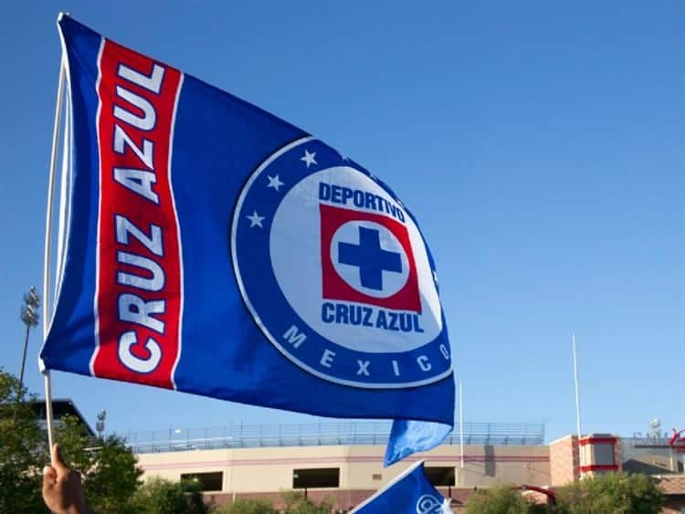 Cruz Azul se reunirá con representante de Luis Suárez; pugna con Gremio de Brasil