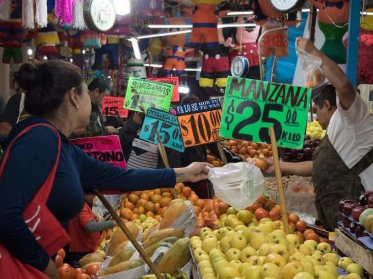 Panistas no ven mejora en la economía de los mexicanos