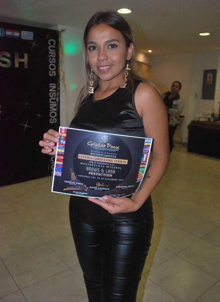 Griselda Ponce llevan a cabo masterclass en micropigmentación y microblading