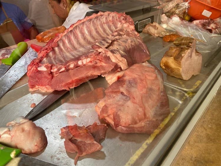 Aumenta 40% la venta de carne de puerco por la preparación de cenas navideñas(+Video)