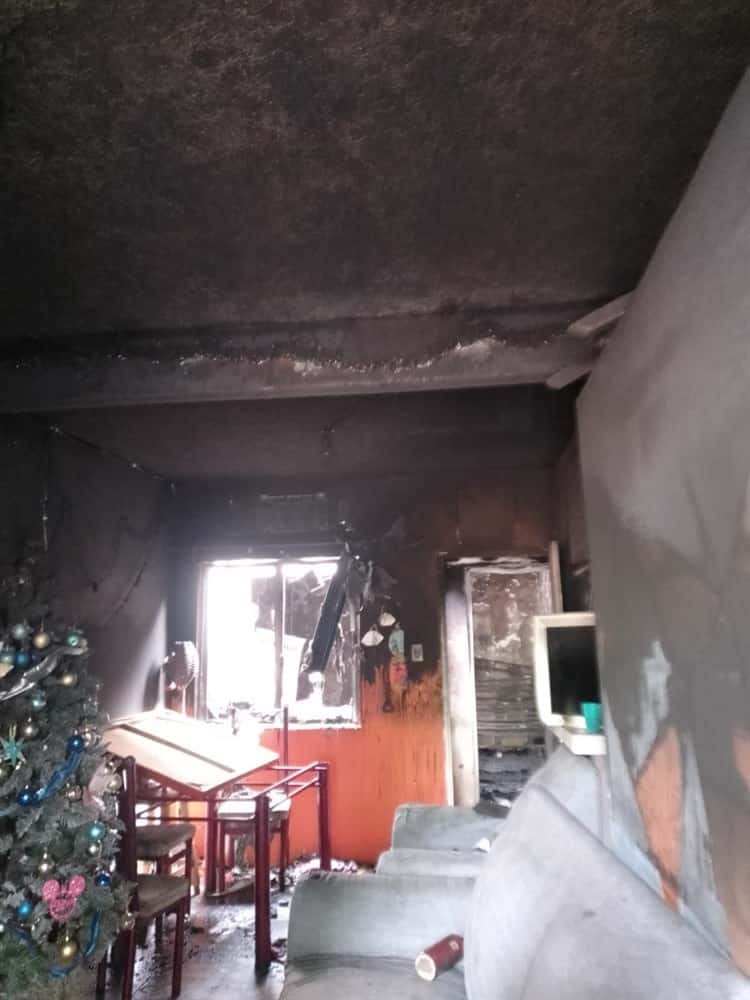 Incendio en Veracruz quemó sus ahorros y cartitas de los niños para Santa Claus