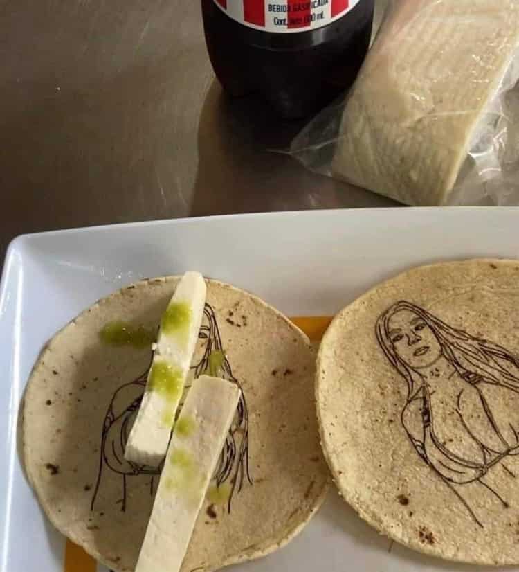 Negocio en Veracruz hace tortillas con la imagen de Karely Ruiz y se vuelve viral (+Fotos)