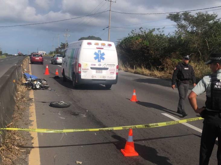 Motociclista pierde la vida al ser atropellado en la Córdoba – Boca del Río (+Video)