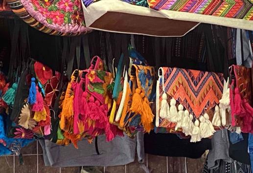 Extranjeros se roban diseños de artesanos veracruzanos