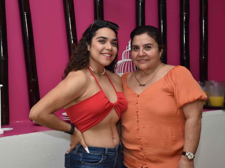 María de Lourdes Marín Delfín celebra su cumpleaños