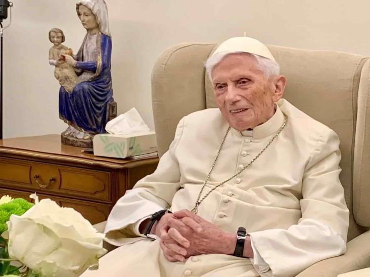Grave pero estable; reporte de médicos sobre salud de Benedicto XVI