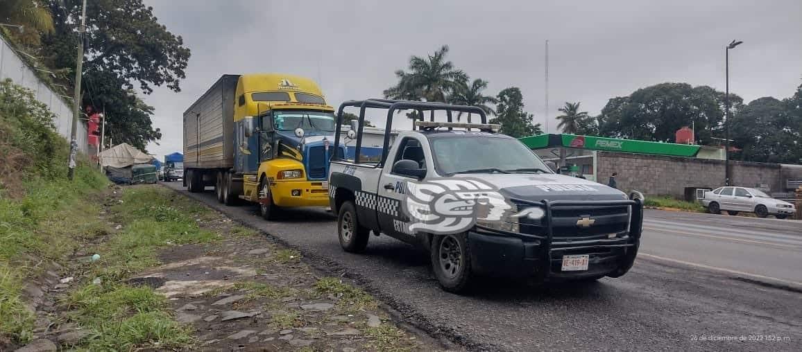 Recuperan vehículos robados y aseguran tomas clandestinas en centro de Veracruz