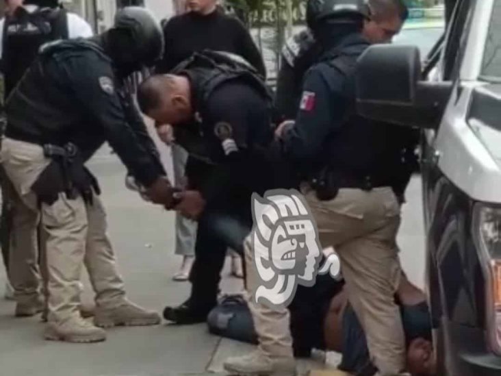 Indignación por violenta detención de elementos de la Policía municipal y de SSP en Xalapa (+Video)