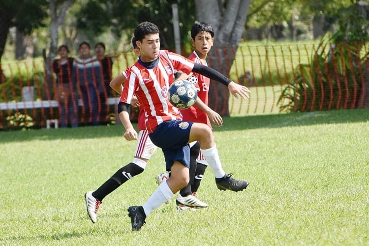 Termina con éxito liga de futbol Finca Junior