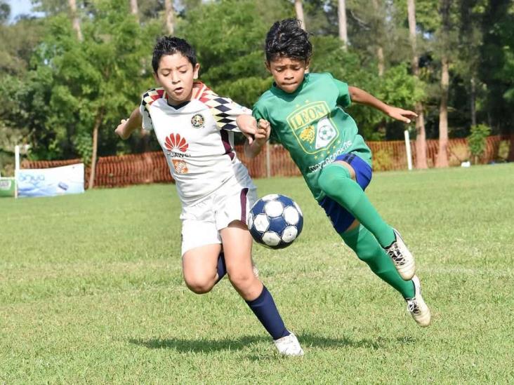 Termina con éxito liga de futbol Finca Junior