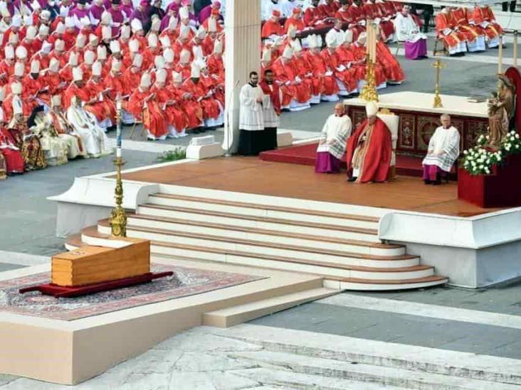 Así fue el funeral de Benedicto XVI