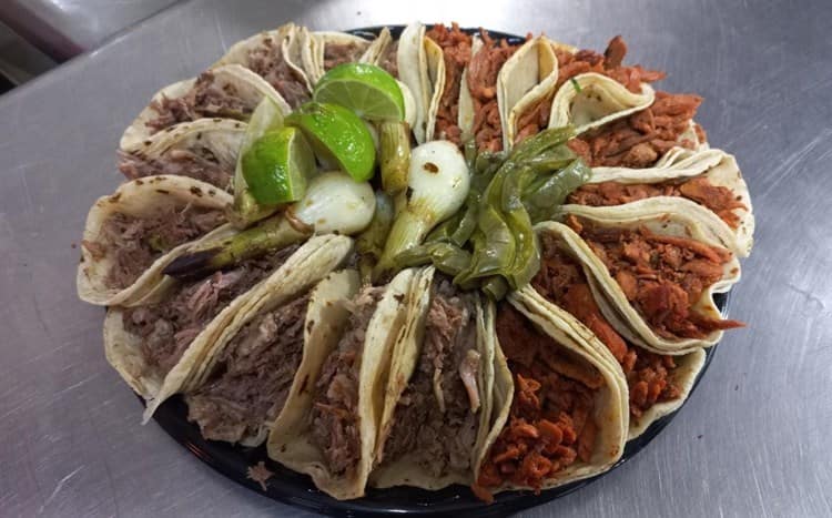 ¿Tacorrosca? Taquería en Veracruz crea una rosca de reyes de tacos para este 6 de enero