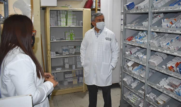 Realizan recorrido de supervisión en Unidades de Medicina Familiar y almacén de bienes no terapéuticos en Xalapa