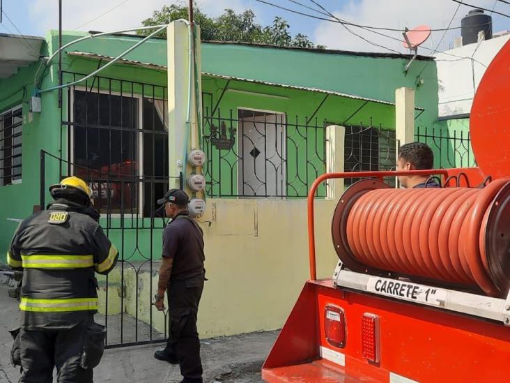 ¡Se les cae el tanque! Bomberos controlan fuga de gas en una vivienda en Veracruz