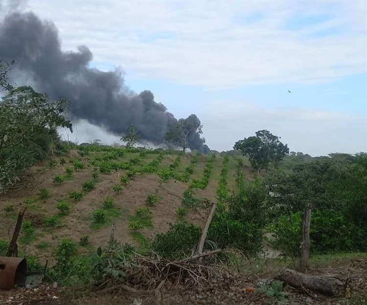 Pipa se incendia sobre la autopista Córdoba-Veracruz; no hay lesionados