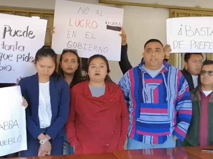 Acusan a alcaldesa de Ixhuatlán del Café de despedir injustificadamente a 22 empleados