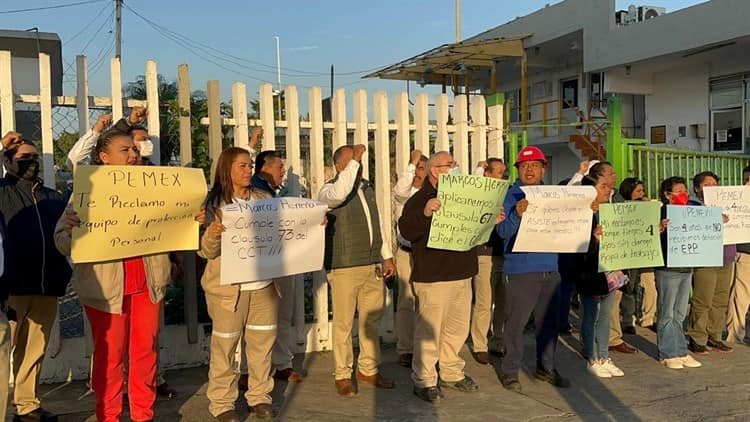 Protestan petroleros en la zona norte de Veracruz por falta de equipo de trabajo (+Video)