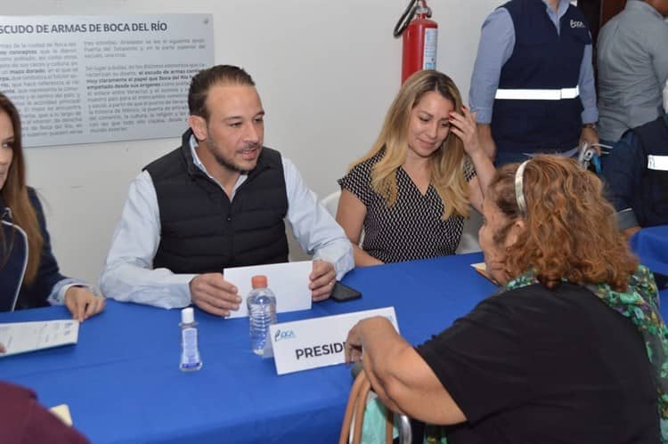 Decenas de personas acudieron al primer Lunes Ciudadano de 2023 en Boca del Río