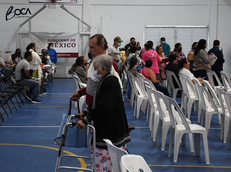 Inicia pago de pensiones para adultos mayores en Boca del Río (+video)