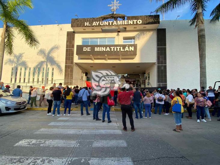 Estalló la huelga en Minatitlán; reclaman 10 mdp en pagos (+Video)