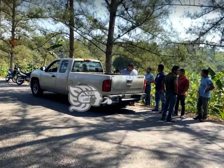 Hombre, herido tras caer de batea de camioneta, en Misantla