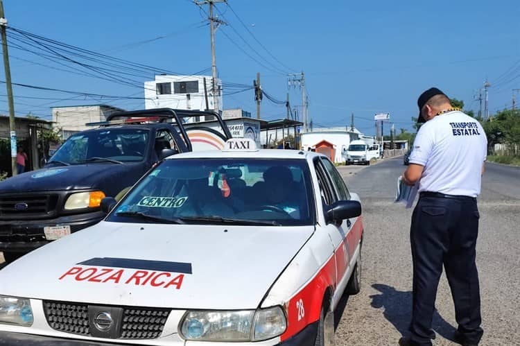 Más de 35 taxistas, sancionados por alterar tarifas en Poza Rica