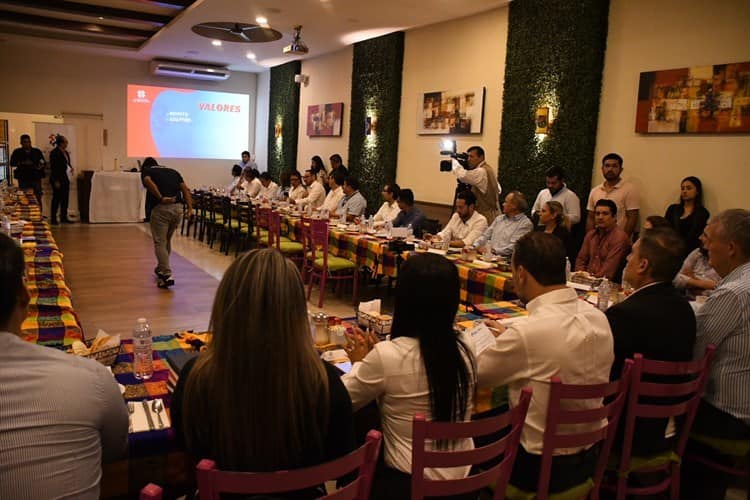 Empresarios se reúnen en Boca del Río para analizar estrategias para este año