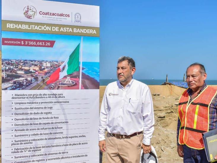 Invierte Gobierno de Coatzacoalcos más de 3 mdp en la remodelación del asta bandera