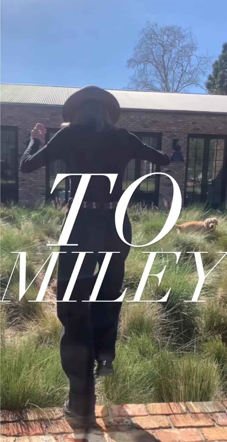 Diane Keaton dedica baile con ‘Flowers’ a Miley Cyrus 