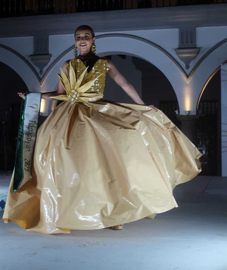Semifinalistas de Miss Earth Veracruz modelaron vestidos con material reciclados