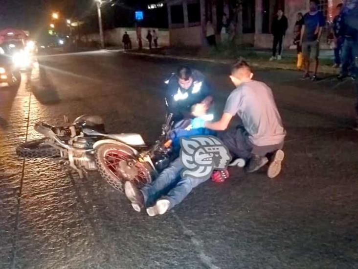 Camioneta impacta a motociclista en avenida Antonio Chedraui Caram de Xalapa