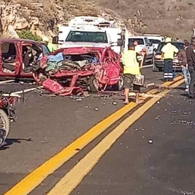 Accidente múltiple en la autopista Cuacnopalan-Oaxaca deja 3 muertos y 5 heridos