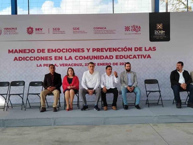 En La Perla , presenta SEV estrategia contra violencia y adicciones